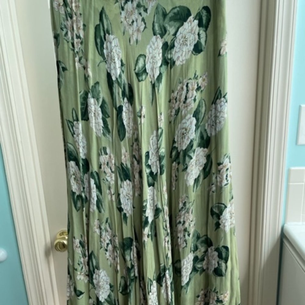 Sarah Arizona rayon skirt; 36" long; reversible floral print; blue and green